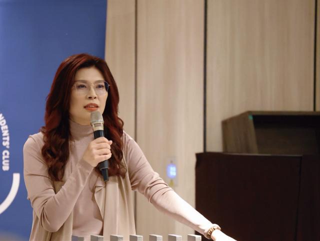 十年轮回:郑丽文率团访陆背后的政治逻辑与两岸关系新变量 新闻