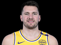  里夫斯赛后直言，团队防守锁死杜兰特；湖人硬拼火箭，拿下关键胜利。 体育新闻 里夫斯赛后直言，团队防守锁死杜兰特；湖人硬拼火箭，拿下关键胜利。 体育新闻