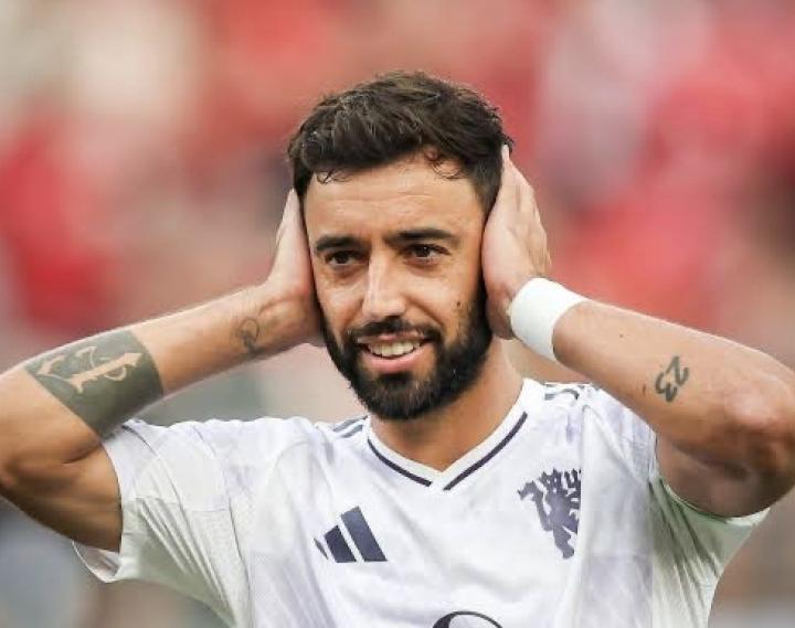  曼联客场战平伯恩茅斯，单线作战迎来长假；下一战要在24天后开启。 体育新闻