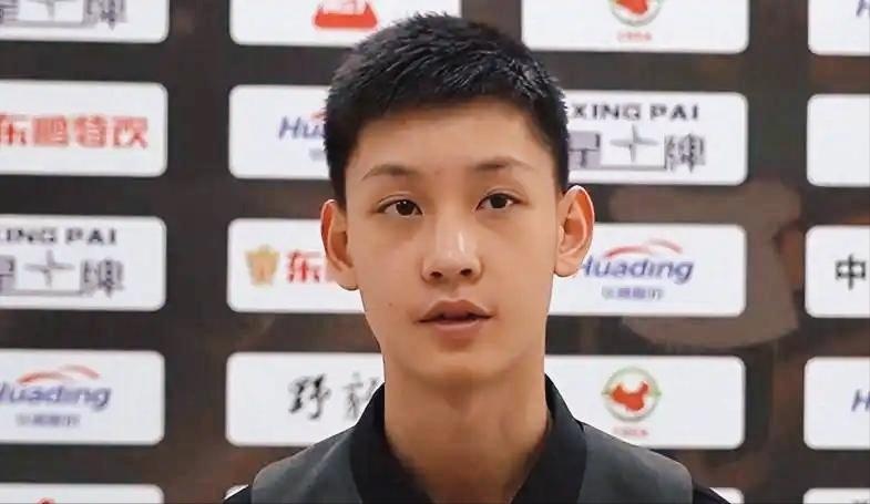  【技术解码】143分背后的精准控制：斯诺克单杆高分的技术要素与心态博弈 体育新闻