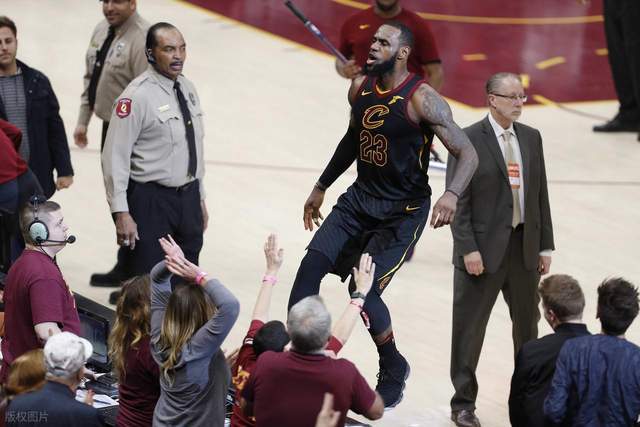  技术解码：詹姆斯41岁单核带队模式的战术适配与效能分析 体育新闻