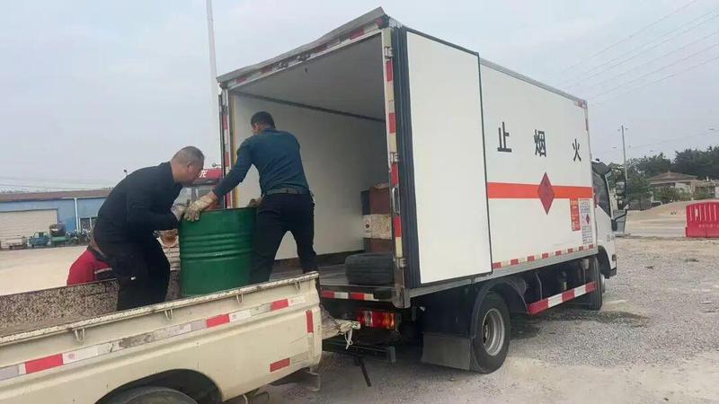  【技术深度】柴油运输合规红线：厦门324国道案件背后的危化品运输法规全解 新闻