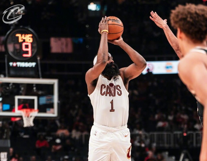  一场看似输掉的比赛，却藏着季后赛最聪明的生存法则 体育新闻