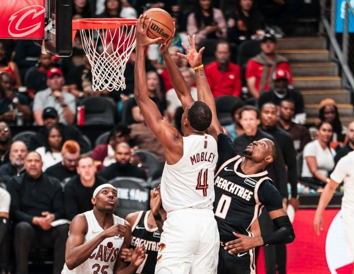  一场看似输掉的比赛，却藏着季后赛最聪明的生存法则 体育新闻